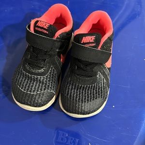 Toddler girl Nike sneakers
